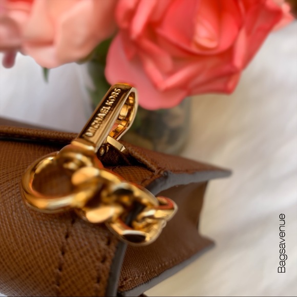 Michael kors Karla wristlet chain crossbody luggag - Picture 8 of 8